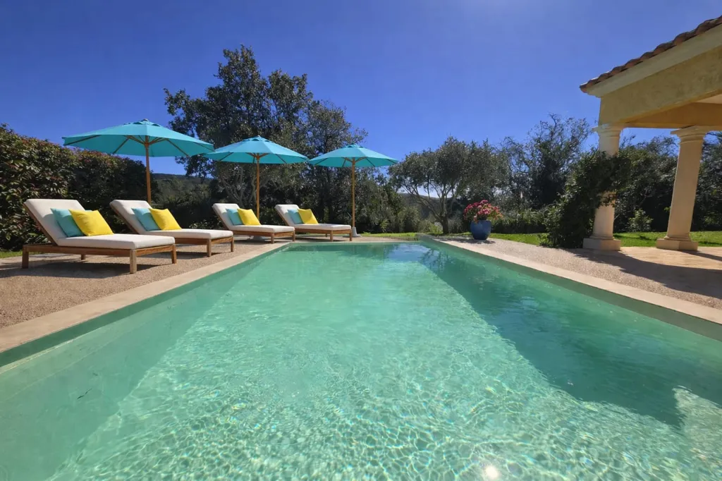 Bassein - Garden House with Pool at Golf de Barbaroux, Brignoles