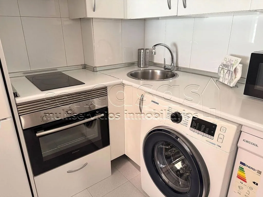 Cuisine - 1-Bedroom Apartment with Pool in Rejas