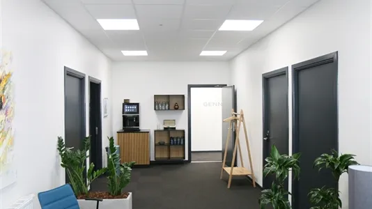 Entrée - Clinic Space with Plug and Play in Odense C