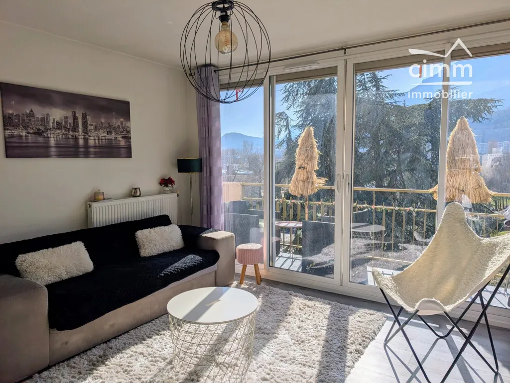 Séjour - Appartement T4 avec Balcon à Seyssinet-Pariset