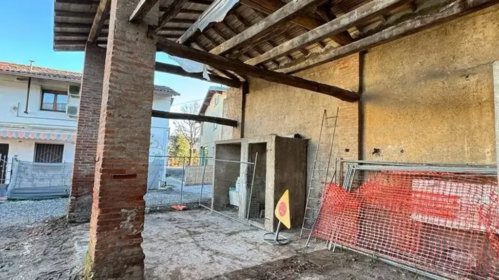 Aed - Rustico with Parking in Montirone