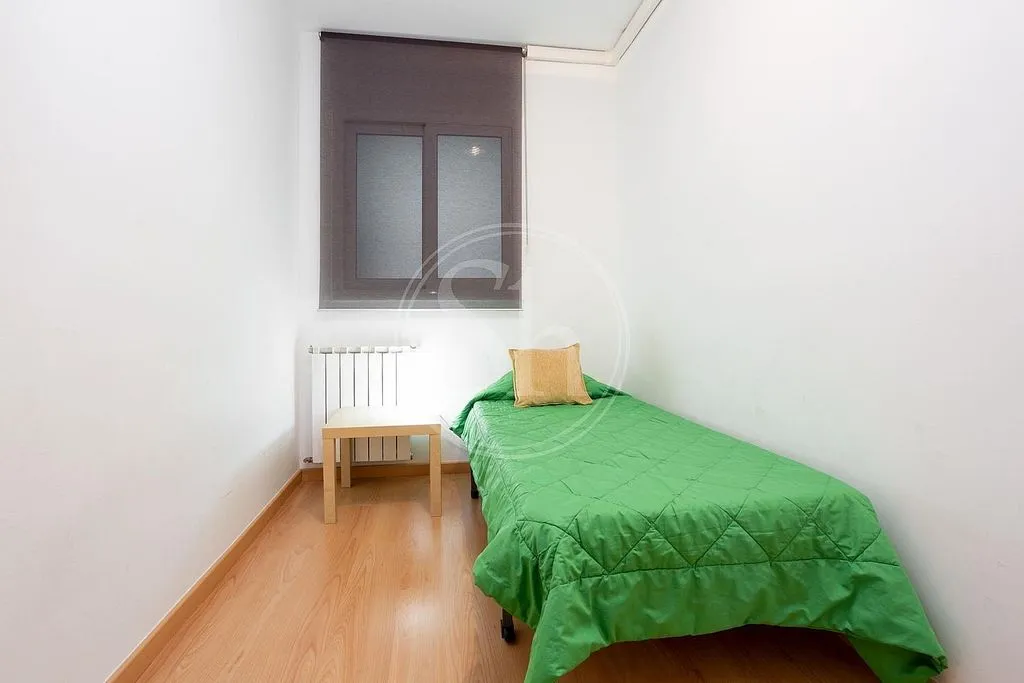 Chambres - Furnished Apartment with Balcony in La Nova Esquerra de l'Eixample