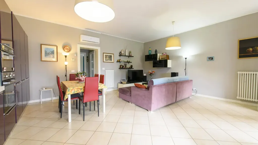 Soggiorno - Apartment with Balcony in Gorizia