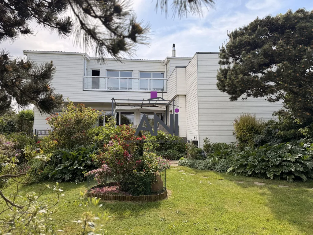 Jardin - Villa avec Vue Mer et Jardin Paysager