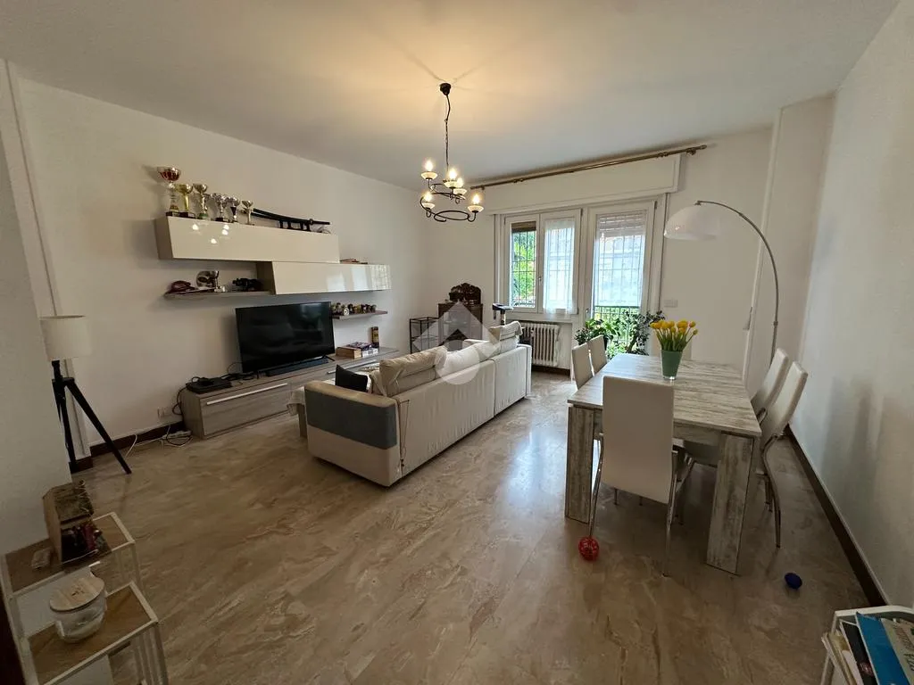 Séjour - Shared 4-Room Apartment near Brescia Metro