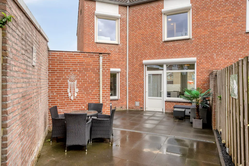Jardin - Half-Villa with Garden in Eijsden