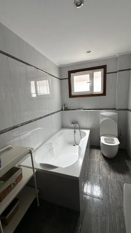 Vannitoad - Spacious Apartment with Balcony in Torreblanca