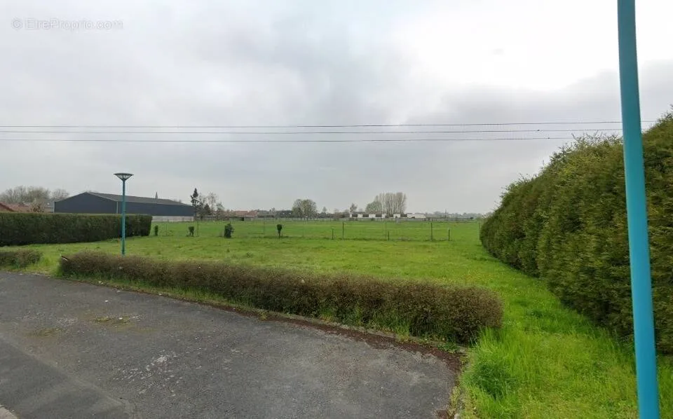 Garden - Plot with Open View in Écaillon