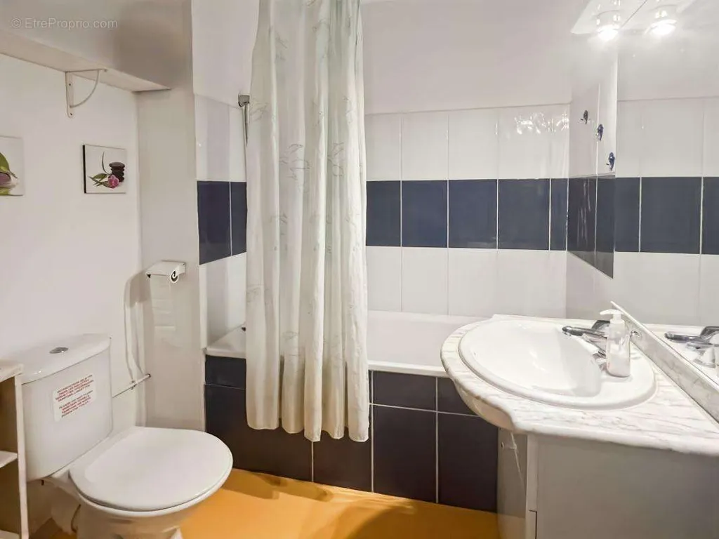 Bathrooms - House with Pools near Canal du Midi