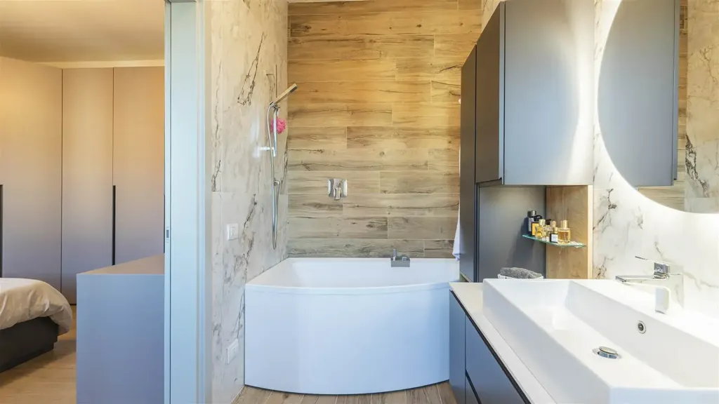 Vannitoad - Rearranged Apartment with Balcony in Modena