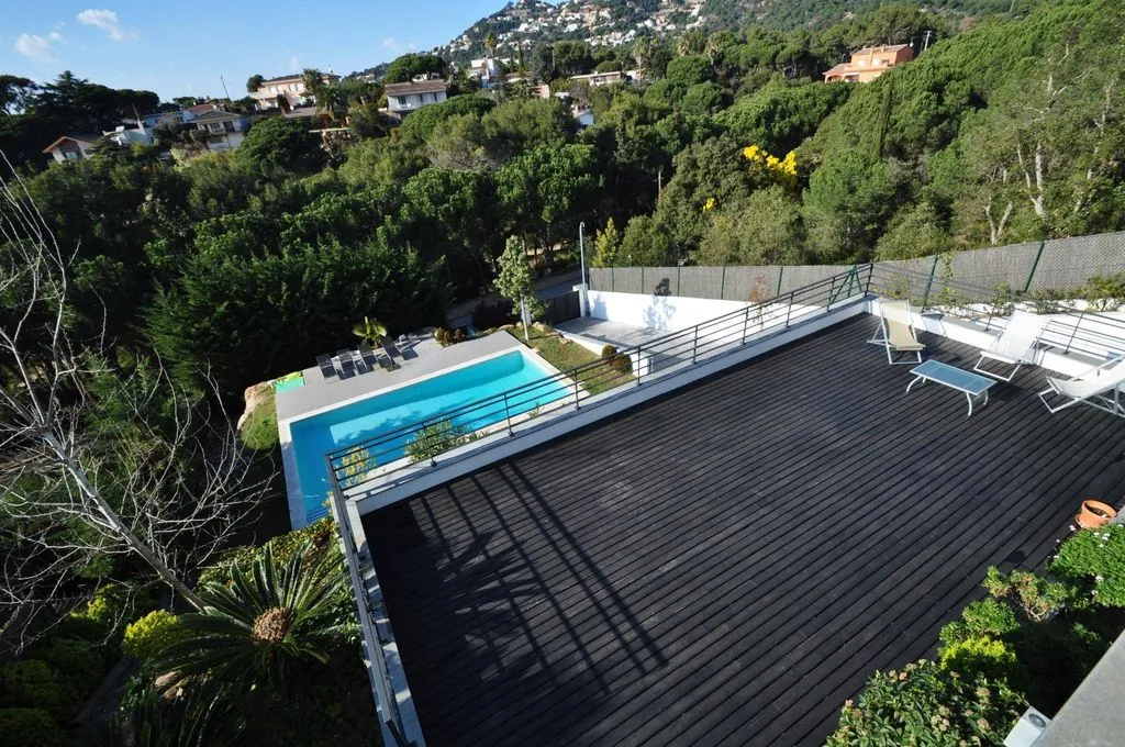 Piscine - Luxury Villa with Sea View in Lloret de Mar