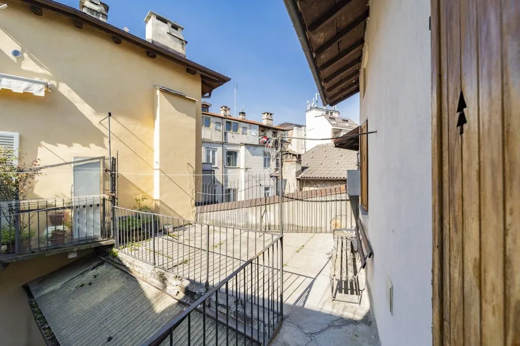 Rõdu - Attico with Terrace in Cuneo