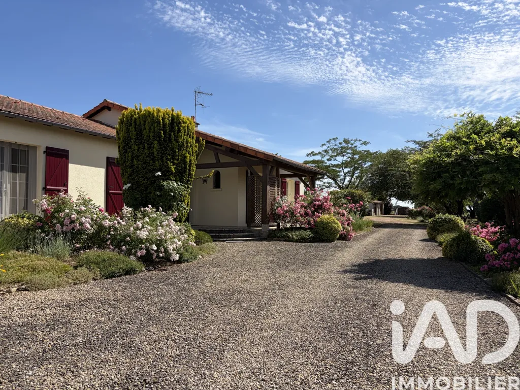 Välivaade - Well-Maintained House with Garden in Barroux