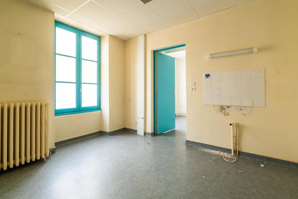 Pièces - Maison de Bureau sur 4 Niveaux à La Souterraine