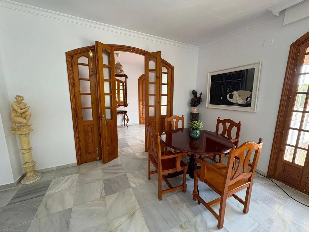 Söögituba - Detached House with Pool in Chiclana de la Frontera