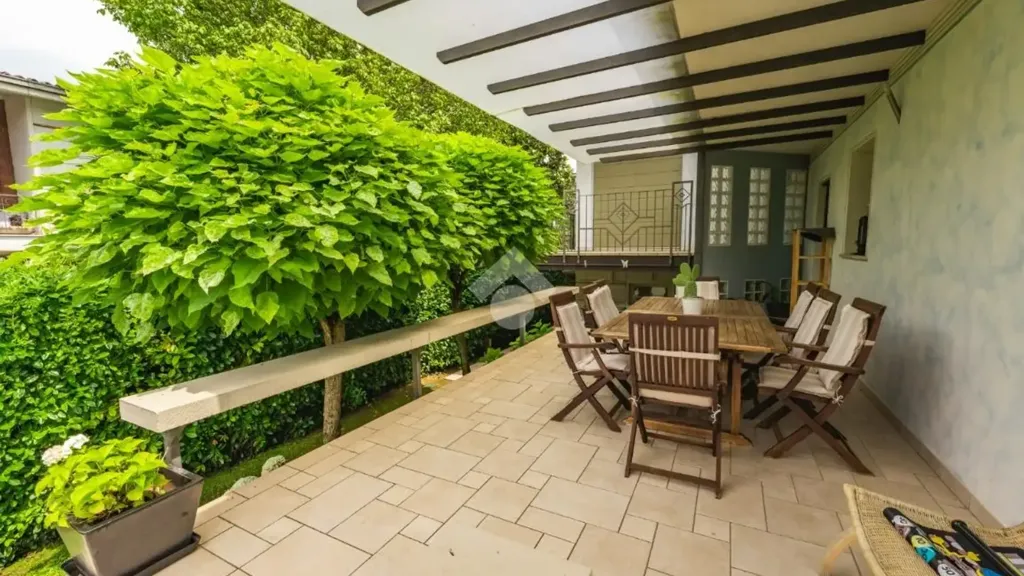 Terrass - Villa with Pool near Lake Garda