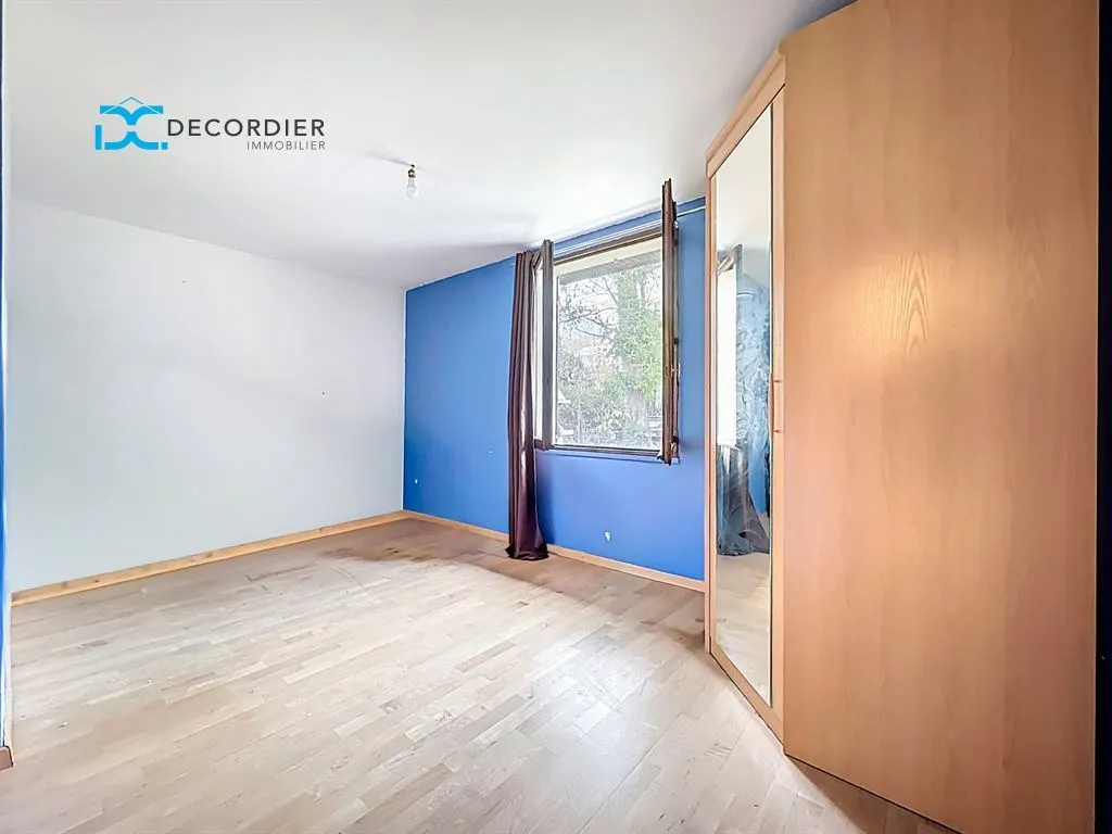 Chambres - Maison avec Terrasse et Jardin à Lugrin
