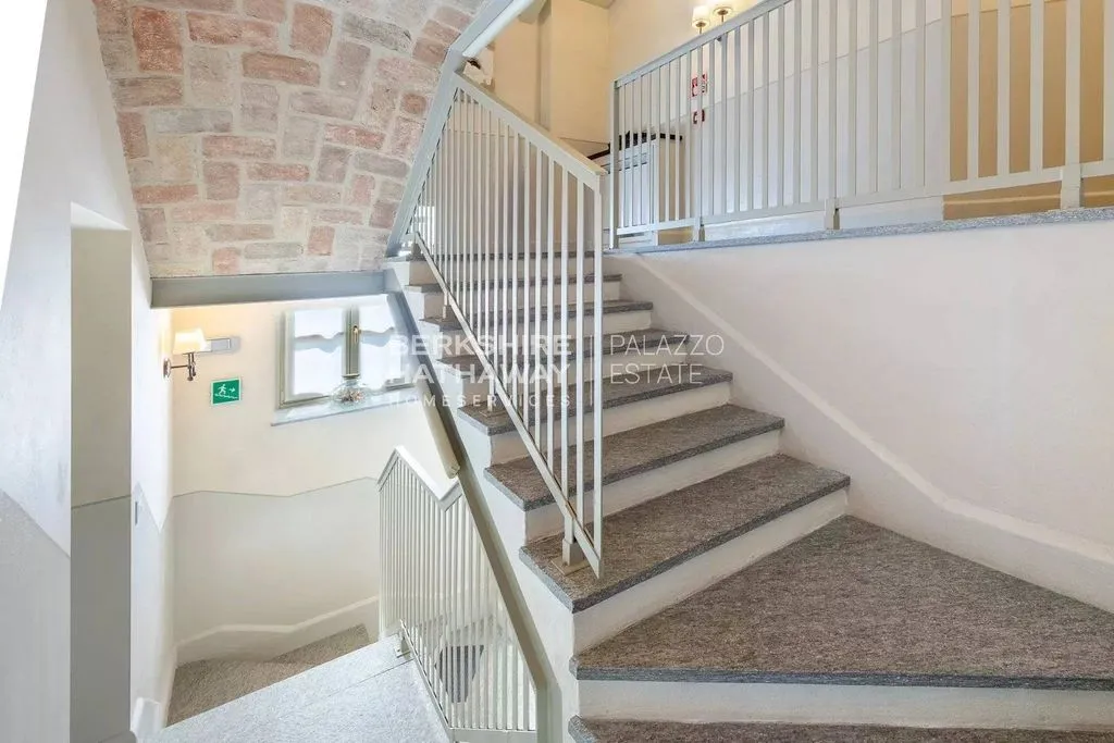 Pièces - Luxury Villa with Pool in Agliano Terme