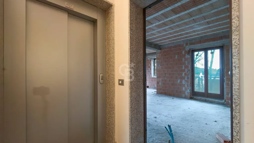 Esik - Modern Flat with Balcony in Viterbo
