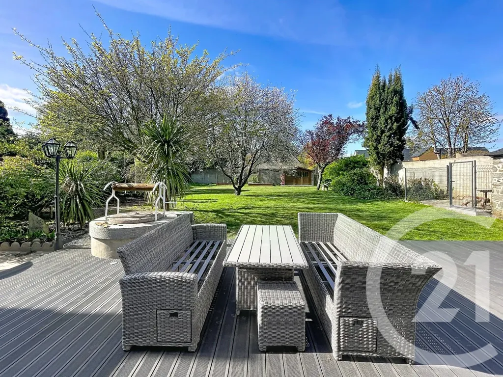 Terrass - Master House with Pool in Tinténiac