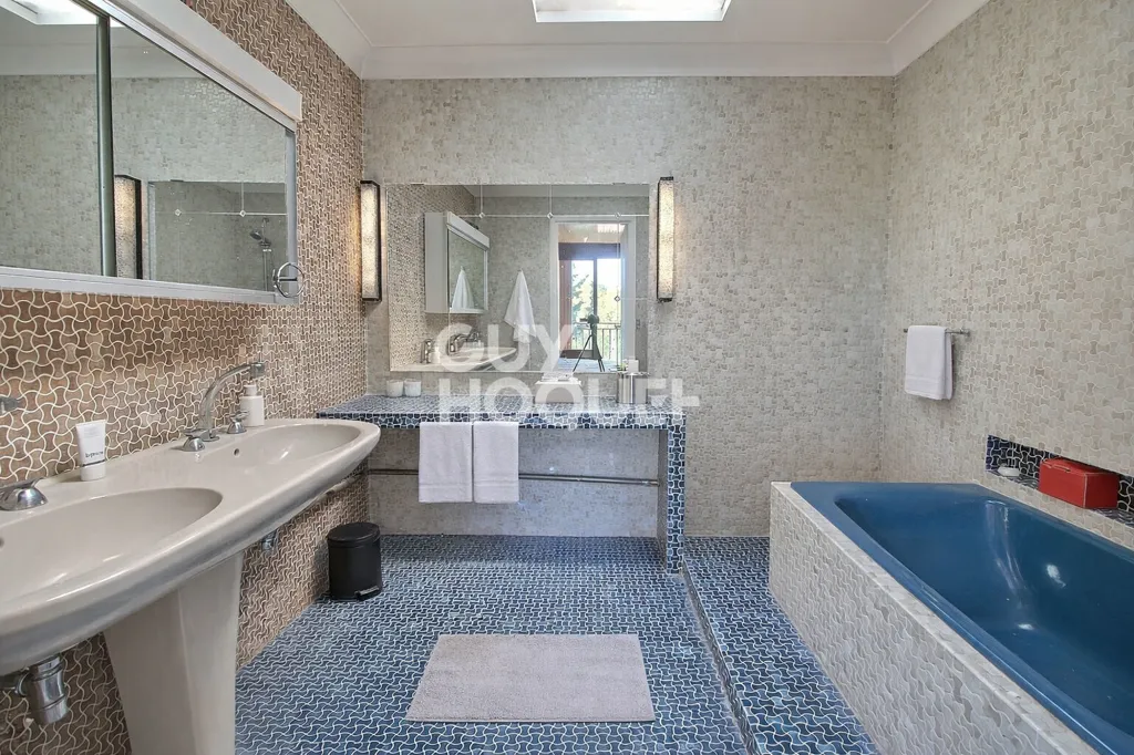 Vannitoad - Duplex with Shared Garden in Chaville
