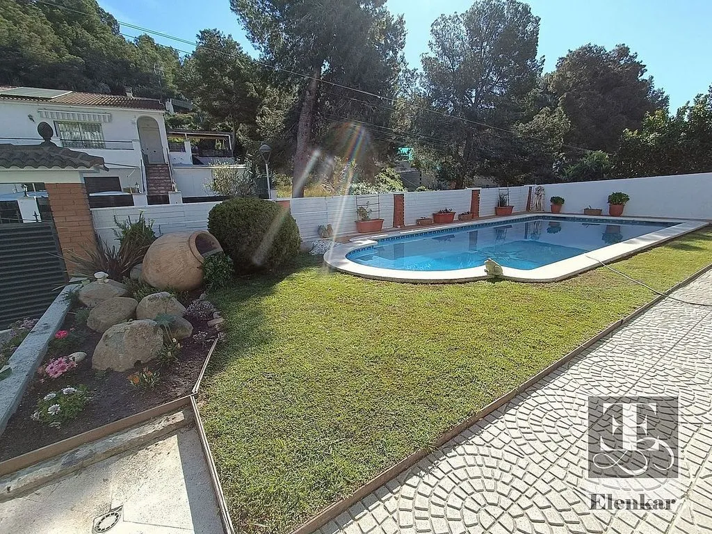 Bassein - Chalet with Pool in Segur de Calafell