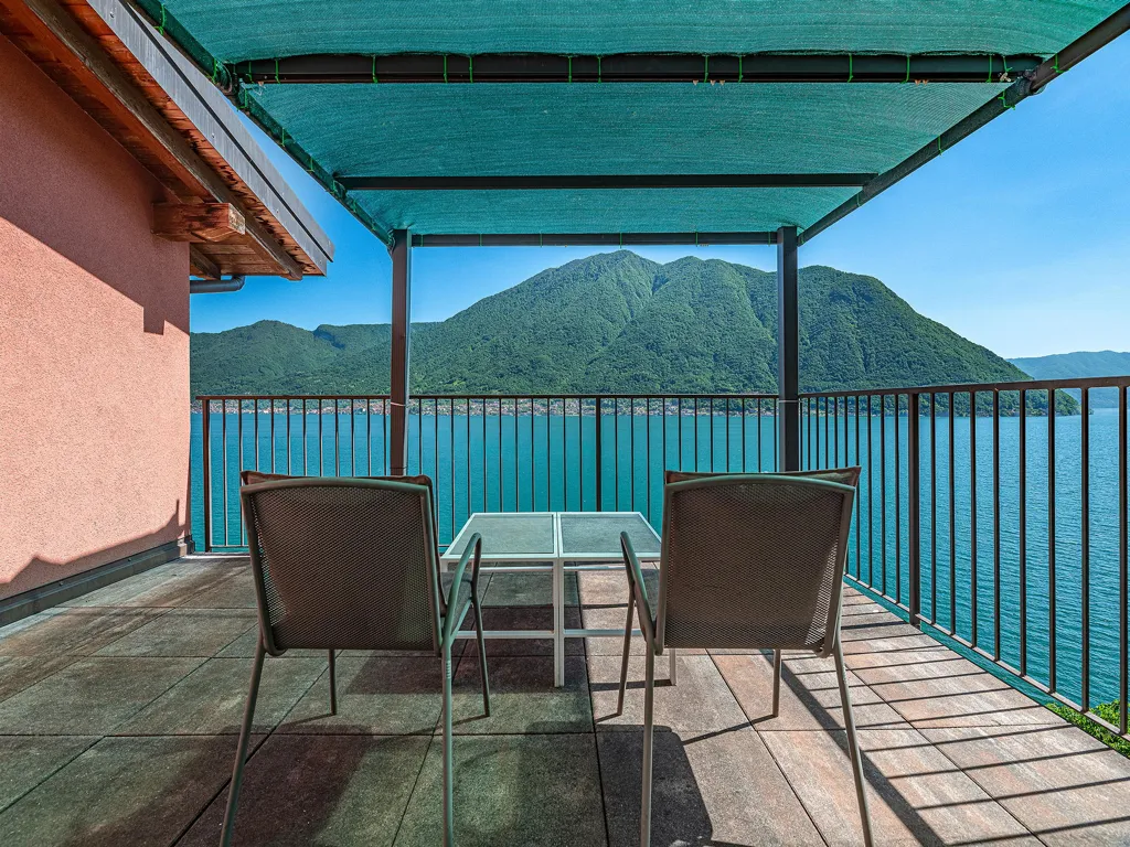 Terrasse - Luxury Villa with Lake Views in Colonno