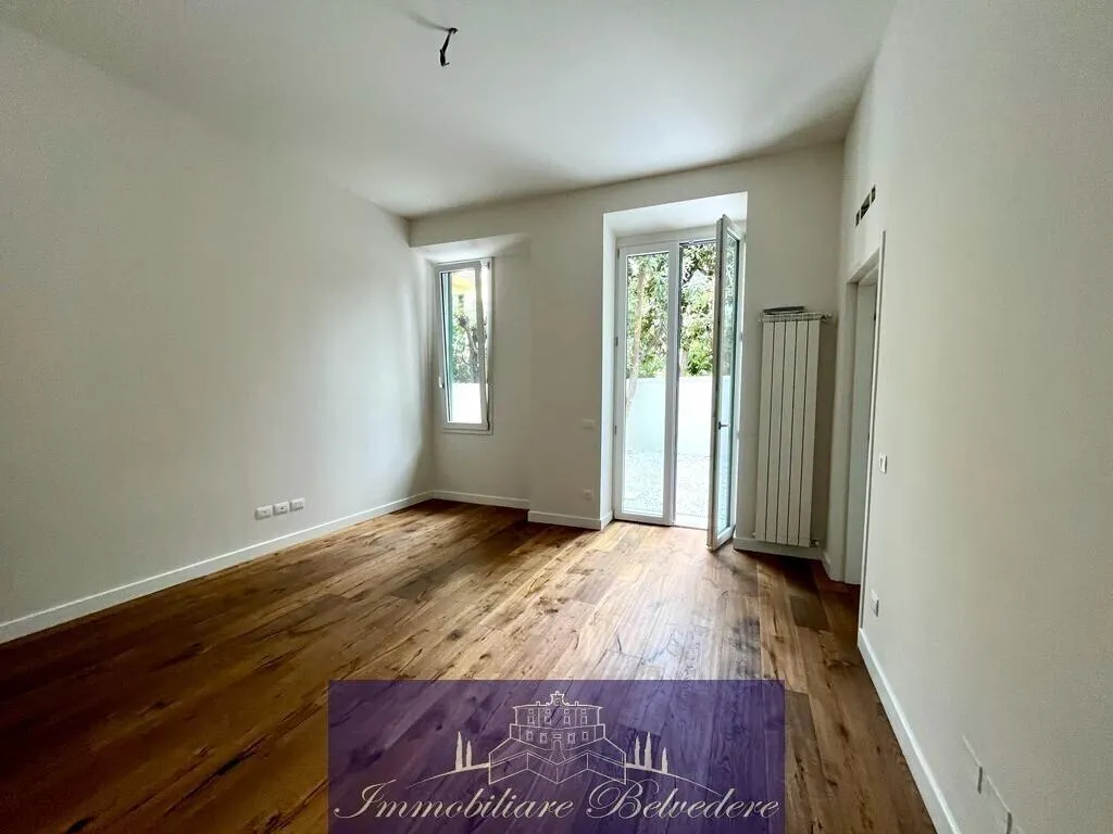 Pièces - Modernised Apartment with Private Garden in Florence