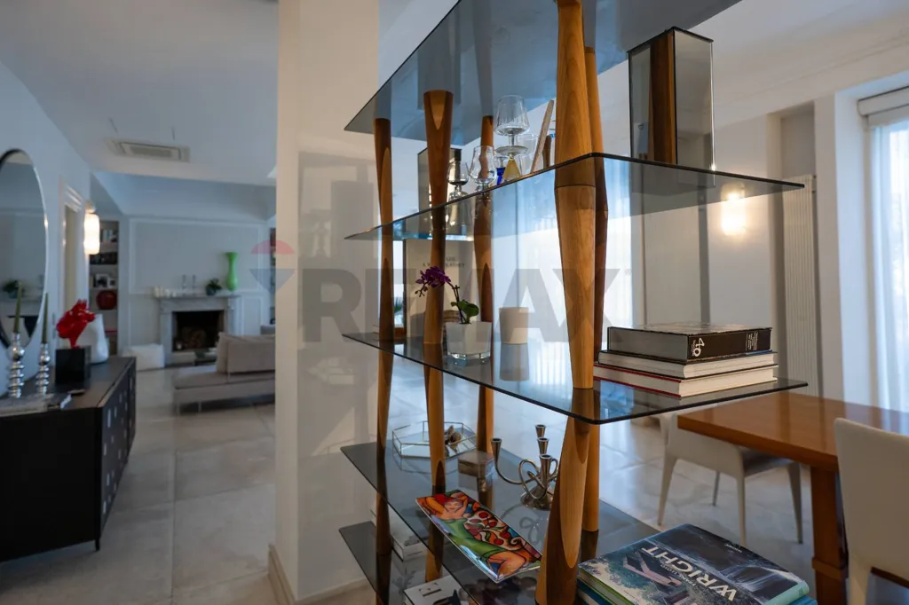 Elutuba - Penthouse with Terraces in Parioli, Rome