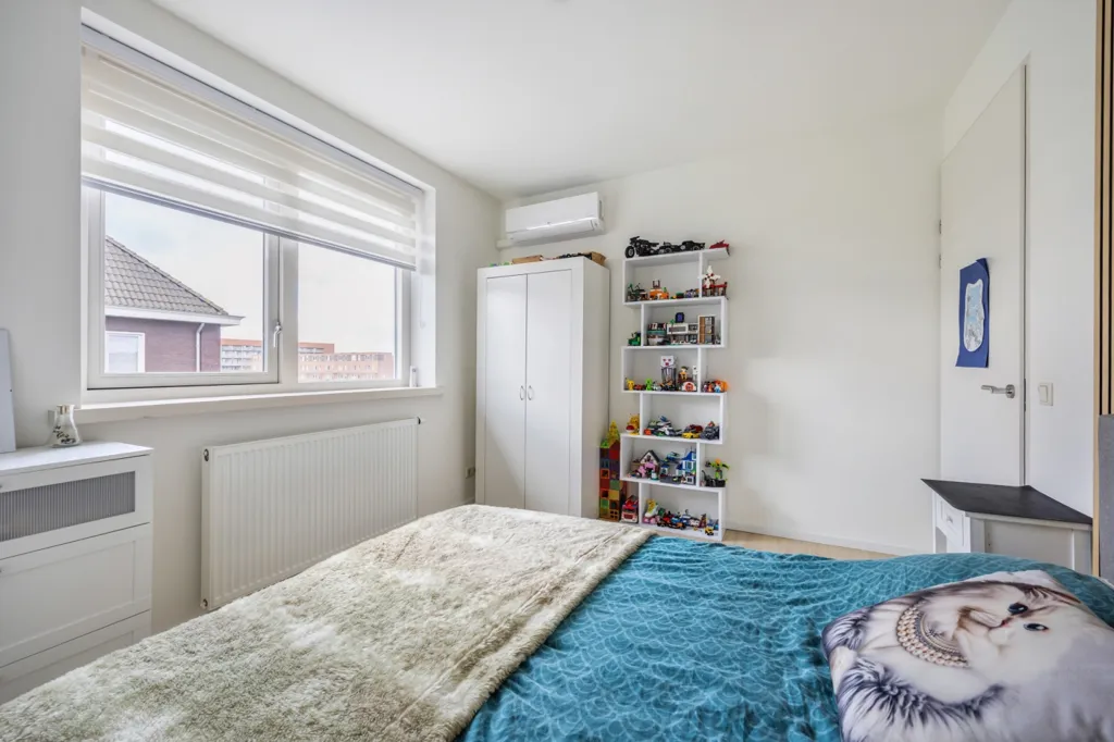 Magamistoad - Detached House with Business Hall in Breda