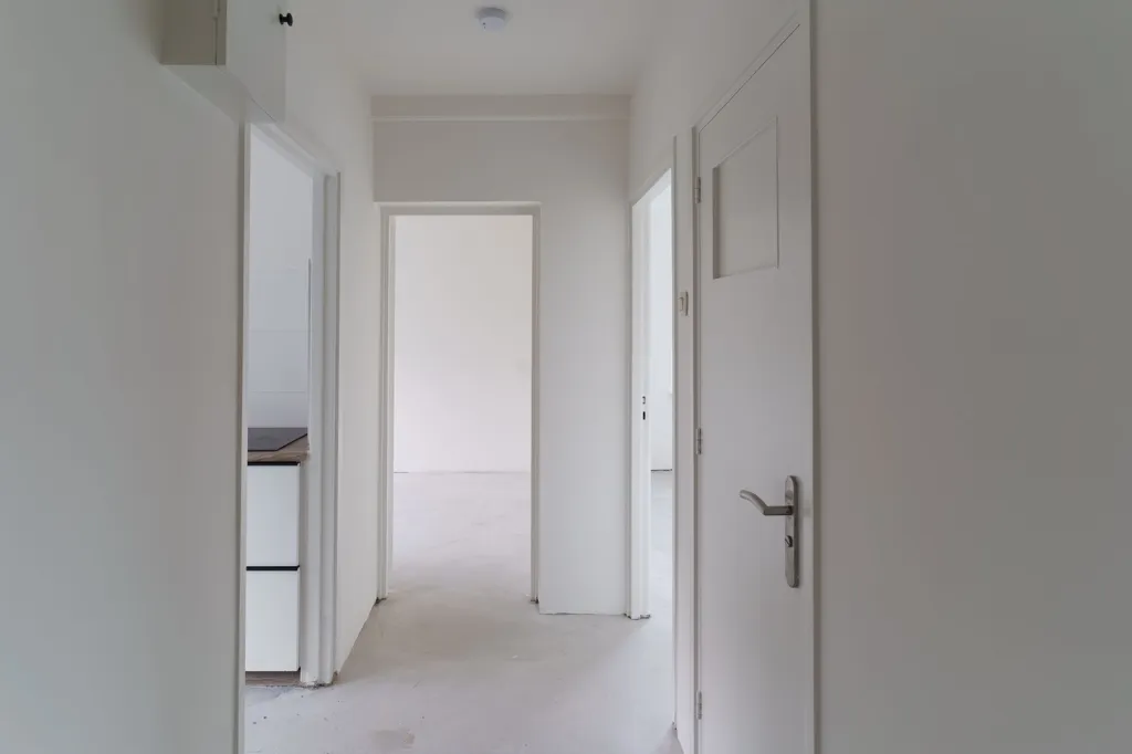 Esik - Portiekflat with Balcony in Delft