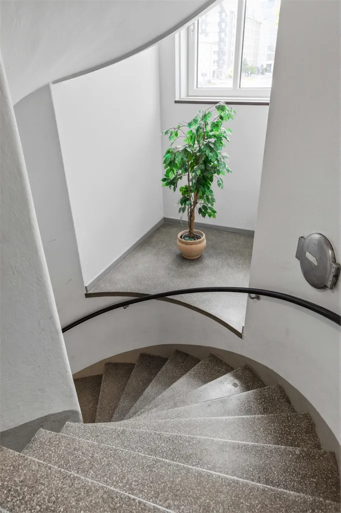 Toad - Light-Filled Flat with Balcony near Linköping
