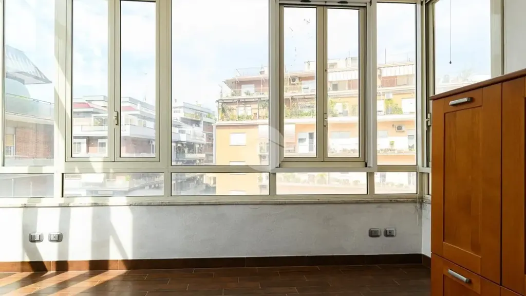 Pièces - Apartment with Terrace in Balduina, Rome