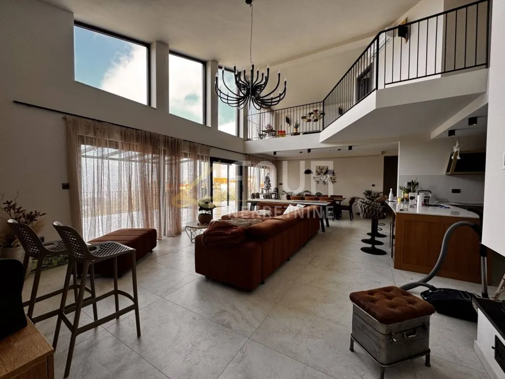 Living Room - Luxury Villa with Infinity Pool in Pazin