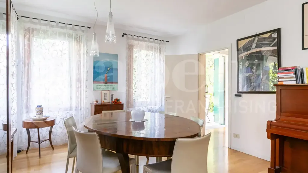 Salle à manger - Rustic Villa with Garden in Mogliano Veneto