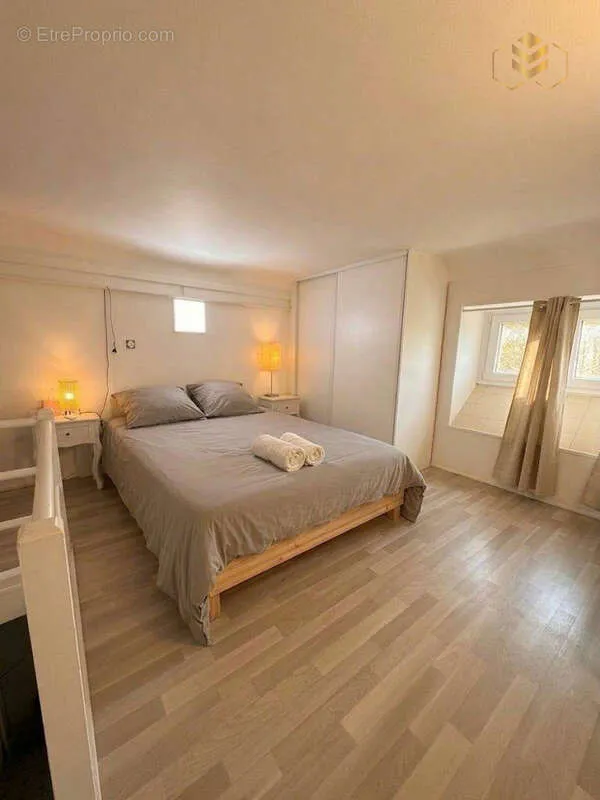 Bedrooms - Characterful Apartment with Balcony in Menton
