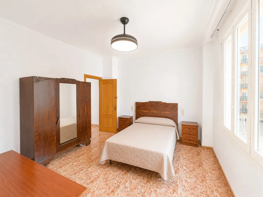 Bedrooms - Señorial Flat near Plaza España, Valencia