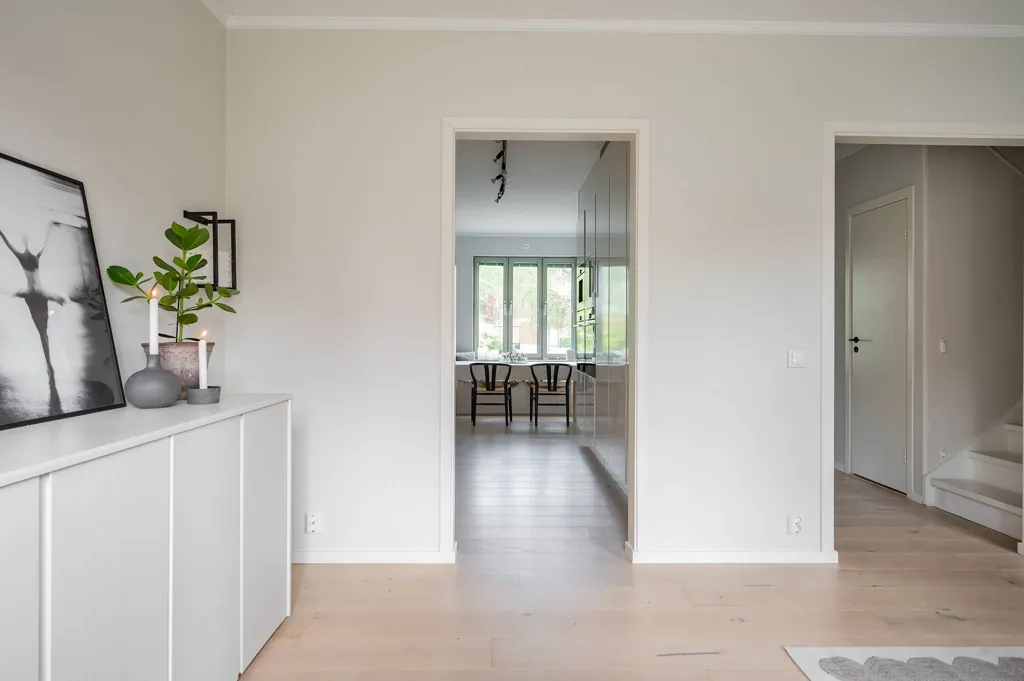 Esik - Terraced House with Garden in Tullinge