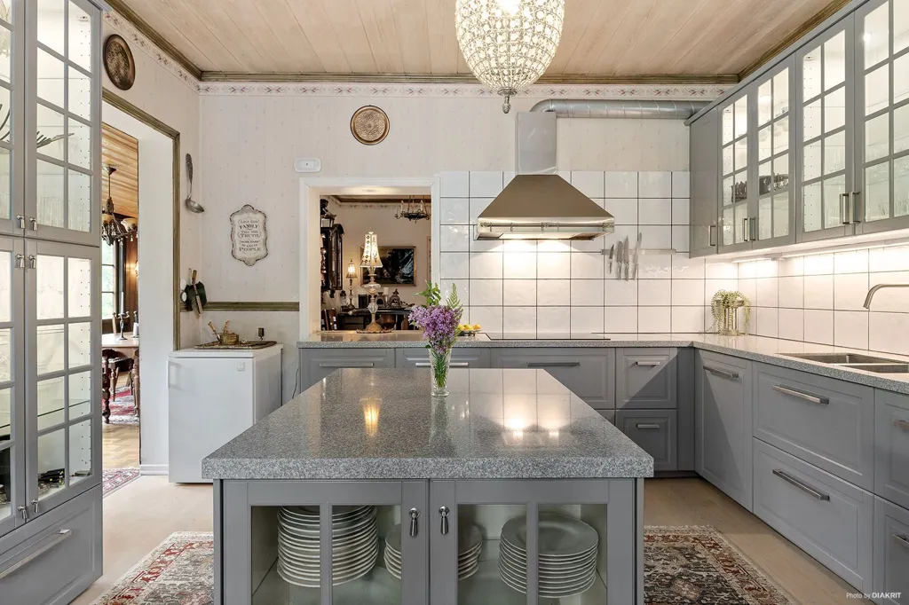 Kitchen - Historic Manor with River View in Blekinge