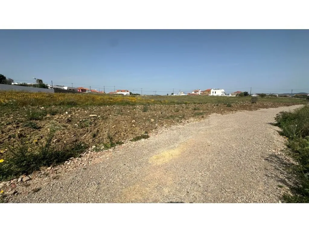 Jardin - Urban Plot with Serra de Sintra Views in Terrugem