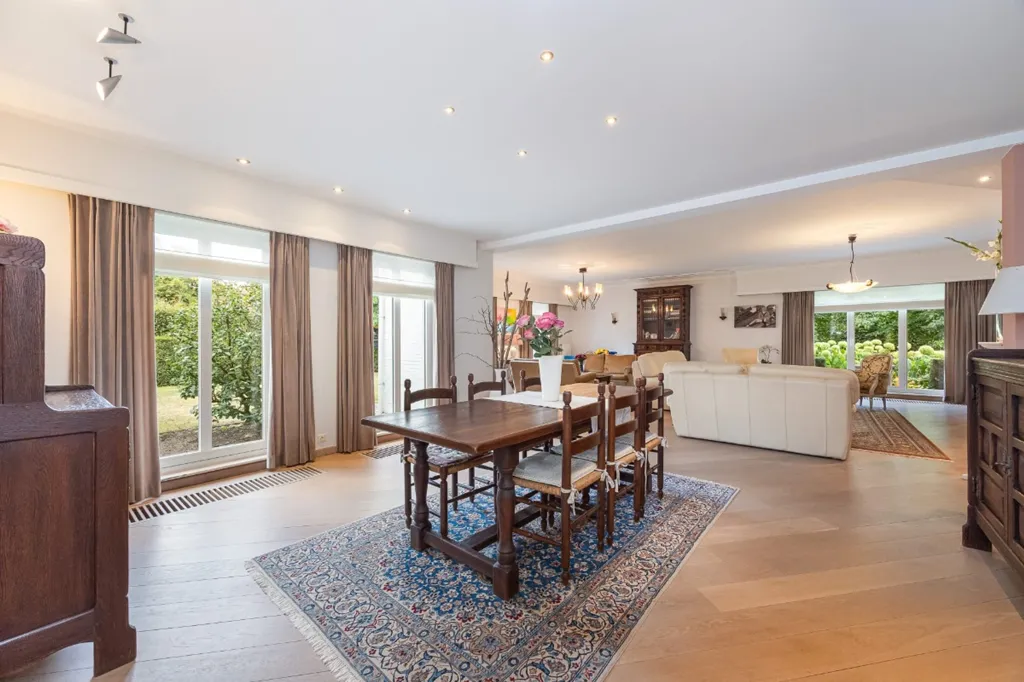 Salle à manger - Villa avec Piscine et Bassin près de Utrecht
