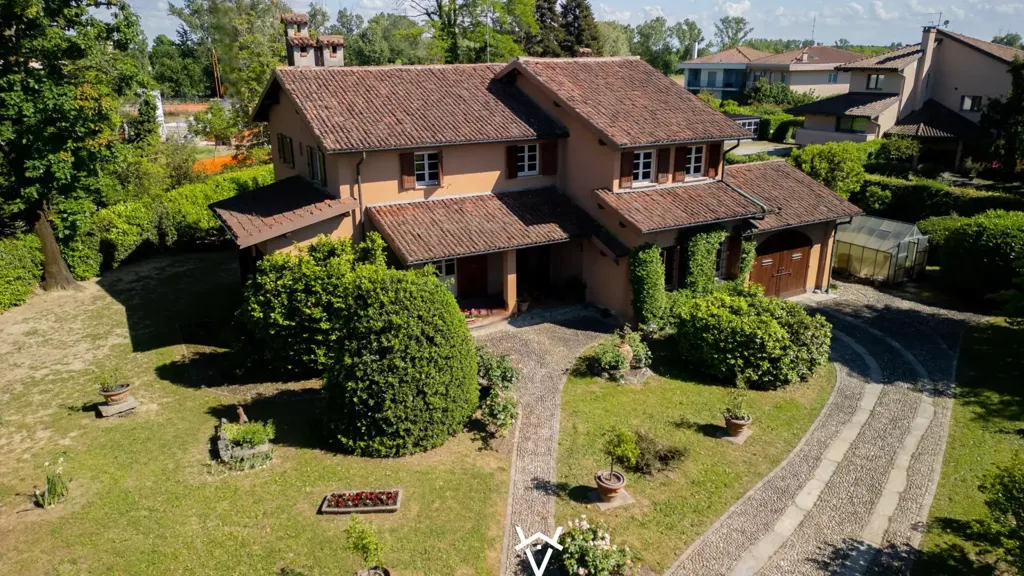 Aerial - Villa with Garden in Novara