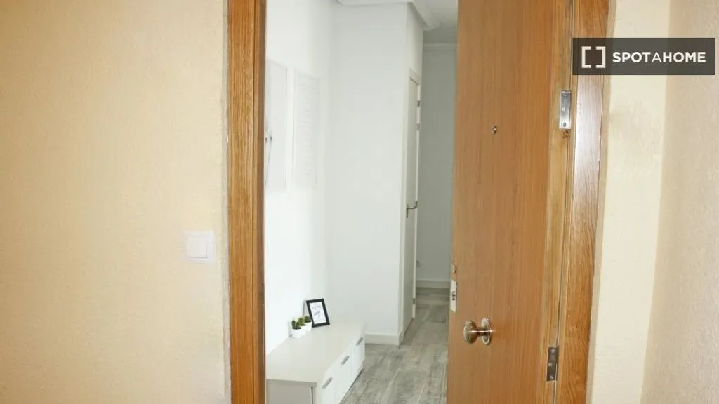 hallway_entrance
