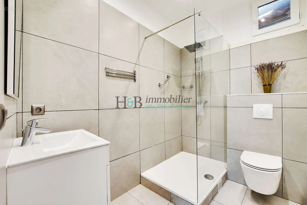 Vannitoad - Refurbished Flat in Saint-Germain-des-Prés