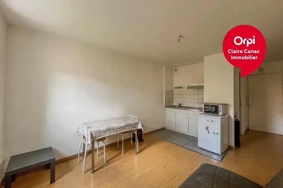 Kitchen - Studio with Salle d'Eau in Castres