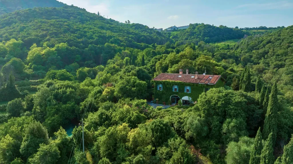 Õhuvaade - Villa with Private Park in Collebeato