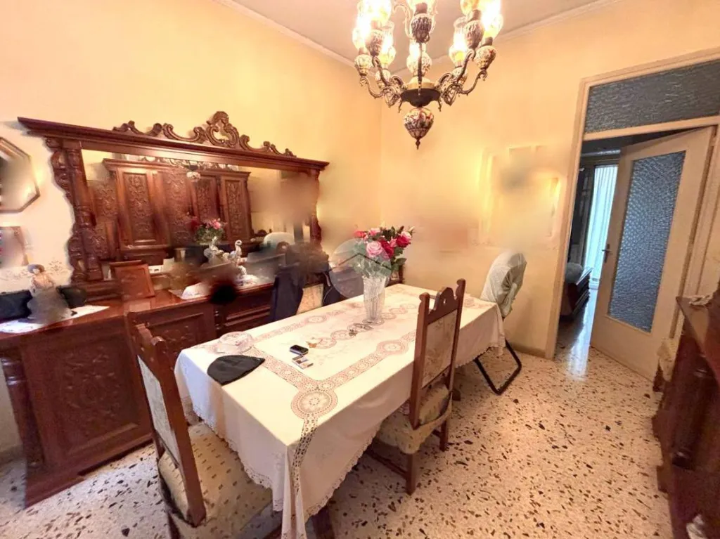 Söögituba - Twin-Storey Apartment with Balcony in Palermo