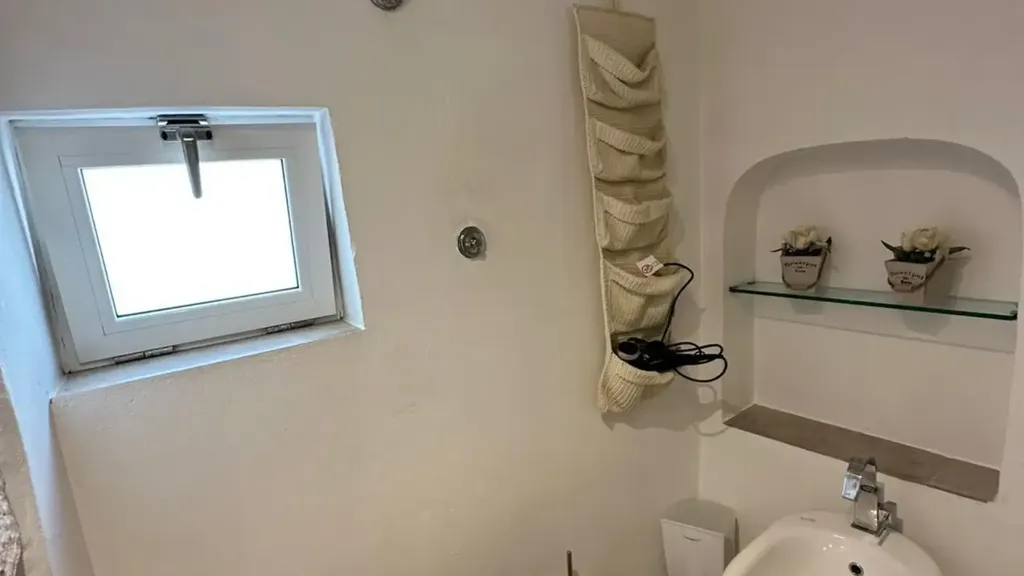 Salles de bain - Restored House with Terrace in Ostuni