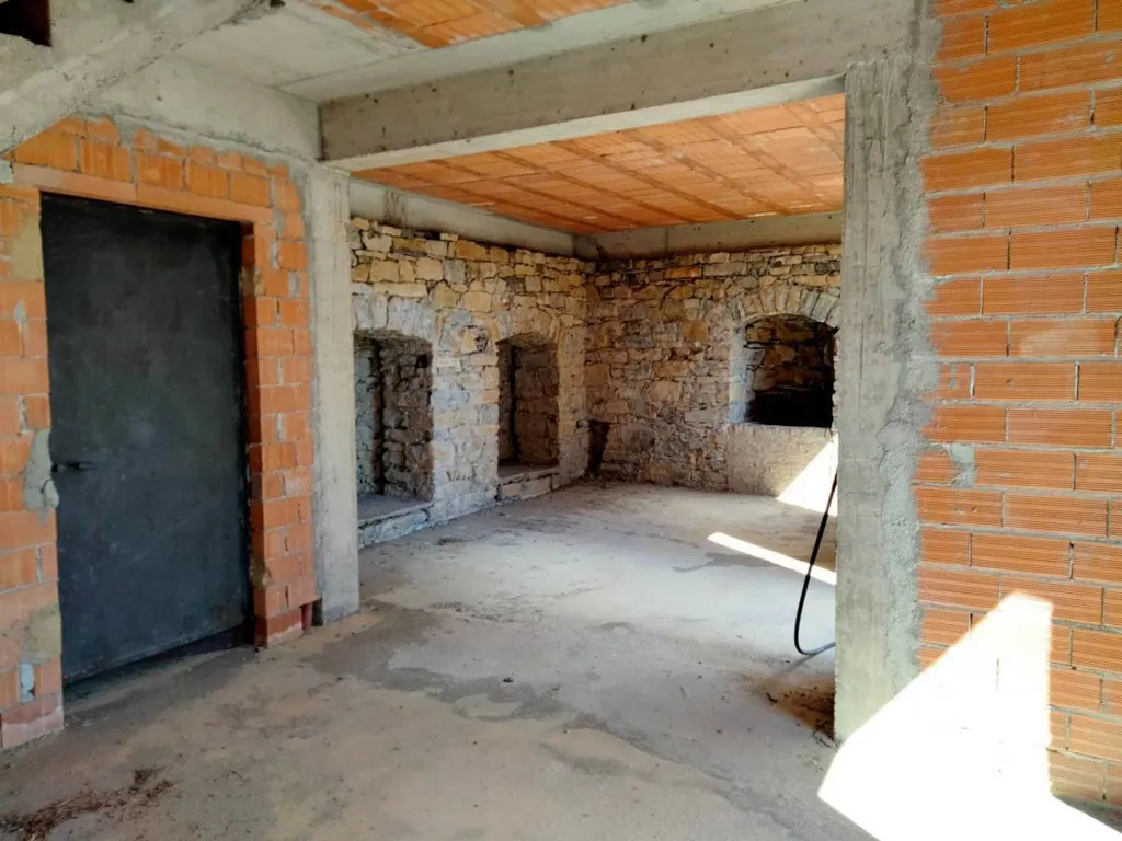 Toad - Rustic Villa with Olive Grove in Diano San Pietro
