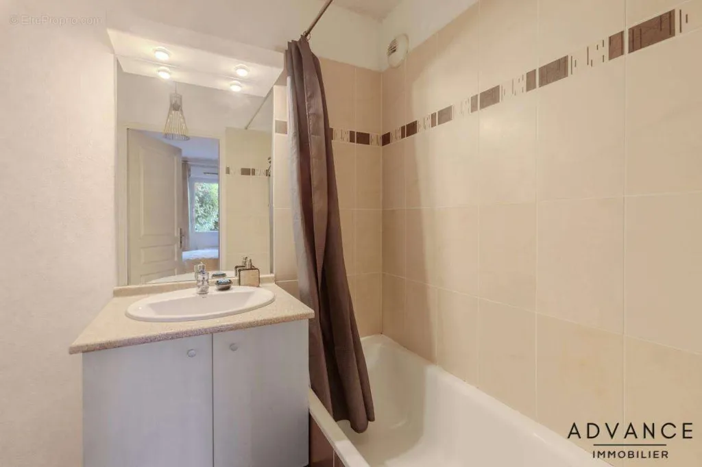 Bagni - T2 Apartment with Garden in Montrabé